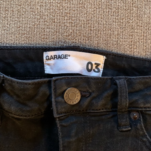 Garage favorite short in black size 3 only worn once - Picture 2 of 3